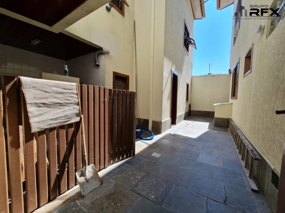 Imagem Casa com 6 Quartos à Venda, 810 m² em Piratininga - Niterói