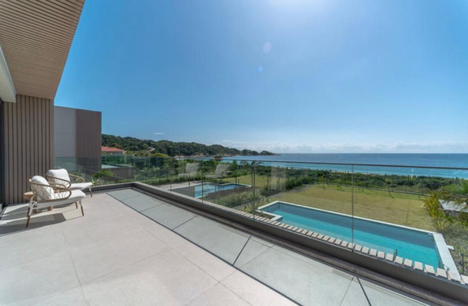 Imagem Casa com 5 Quartos à Venda, 458 m² em Praia Do Estaleiro - Balneário Camboriú