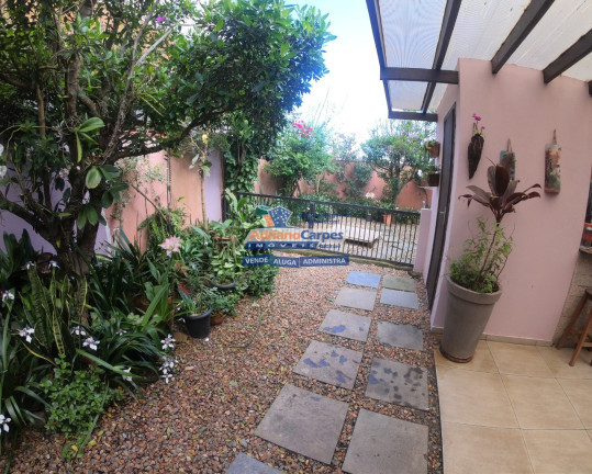 Imagem Casa com 4 Quartos à Venda, 220 m² em Meia Praia - Navegantes Imagem Casa com 4 Quartos à Venda, 220 m² em Meia Praia - Navegantes