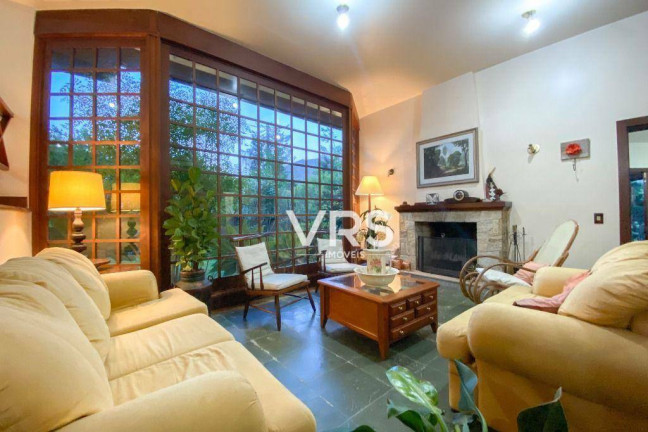 Imagem Casa com 6 Quartos à Venda, 461 m² em Albuquerque - Teresópolis Imagem Casa com 6 Quartos à Venda, 461 m² em Albuquerque - Teresópolis