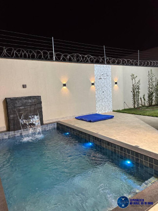 Imagem Casa com 3 Quartos à Venda, 360 m² em Moinho Dos Ventos - Goiânia