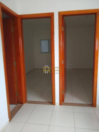 Imagem Casa com 2 Quartos à Venda, 41 m² em Vila Antártica - Praia Grande Imagem Casa com 2 Quartos à Venda, 41 m² em Vila Antártica - Praia Grande