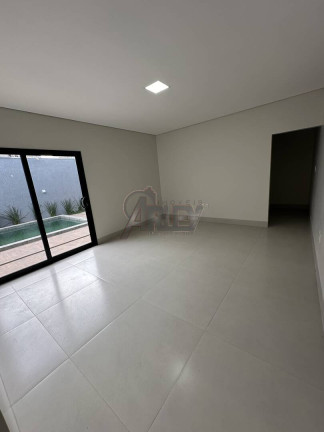Imagem Casa com 3 Quartos à Venda, 300 m² em Morada Do Sol - Montes Claros