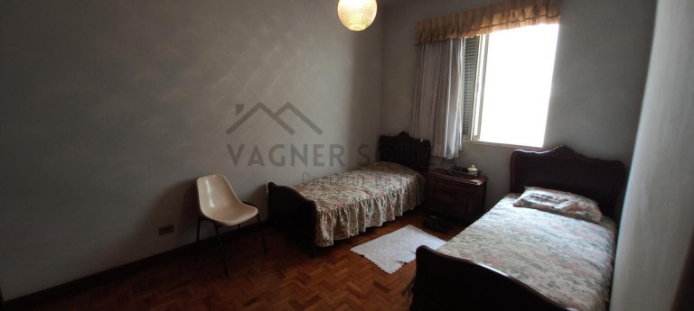 Imagem Casa com 3 Quartos à Venda, 330 m² em Zona 02 - Maringá