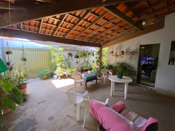 Imagem Casa com 3 Quartos à Venda, 180 m² em João Alves - Montes Claros Imagem Casa com 3 Quartos à Venda, 180 m² em João Alves - Montes Claros