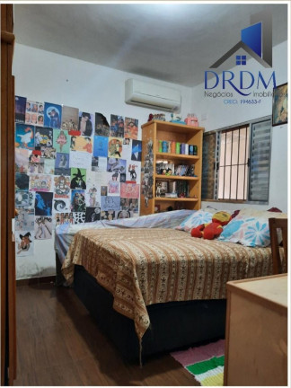 Imagem Casa com 2 Quartos à Venda, 240 m² em Sítio Do Campo - Praia Grande