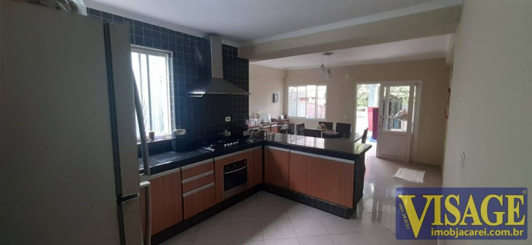 Casa com 3 Quartos à Venda, 127 m² em Centro - Jacareí