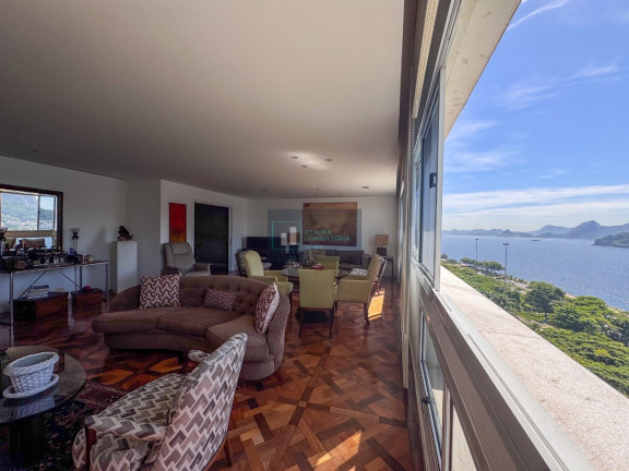 Imagem Imóvel com 3 Quartos à Venda, 280 m² em Flamengo - Rio De Janeiro Imagem Imóvel com 3 Quartos à Venda, 280 m² em Flamengo - Rio De Janeiro
