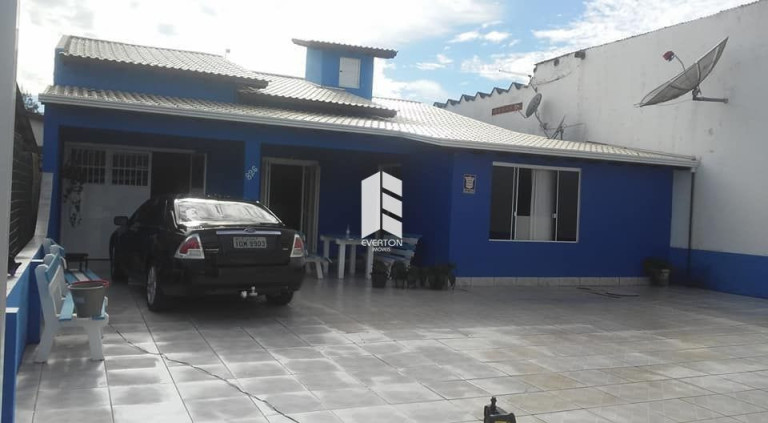 Imagem Casa com 3 Quartos à Venda, 330 m² em Magistério - Balneário Pinhal