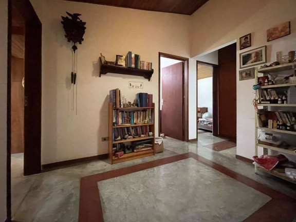 Imóvel Comercial à Venda, 209 m² em Jardim Colibri - Cotia