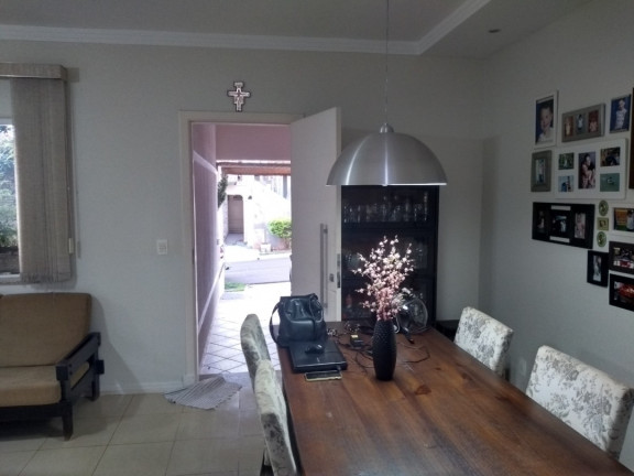 Imagem Casa com 3 Quartos à Venda, 180 m² em Bauru