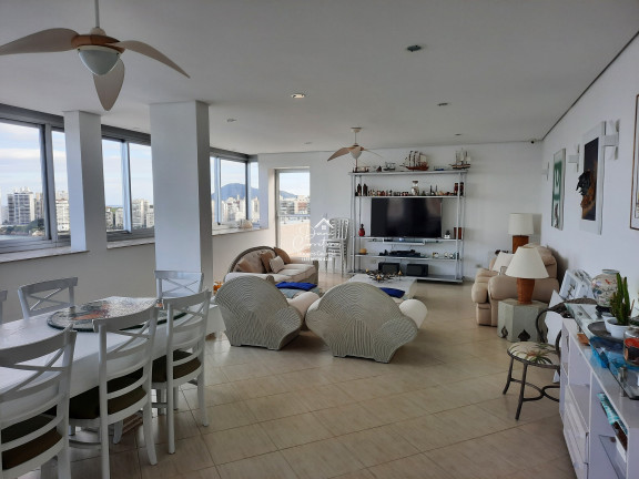 Imagem Imóvel com 4 Quartos à Venda, 190 m² em Pitangueiras - Guarujá