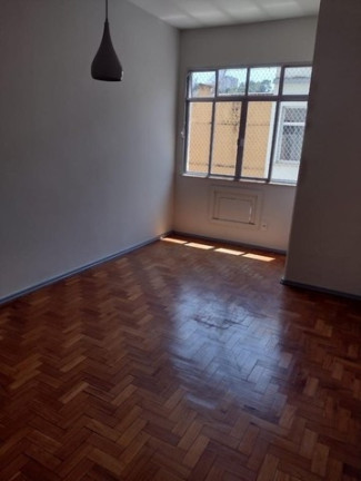 Imagem Imóvel com 2 Quartos à Venda, 92 m² em Icaraí - Niterói Imagem Imóvel com 2 Quartos à Venda, 92 m² em Icaraí - Niterói