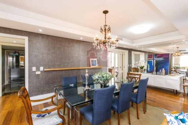 Imagem Apartamento com 3 Quartos à Venda, 222 m² em Auxiliadora - Porto Alegre Imagem Apartamento com 3 Quartos à Venda, 222 m² em Auxiliadora - Porto Alegre