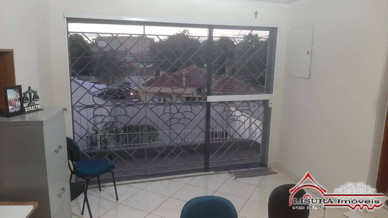 Imagem Casa com 2 Quartos para Alugar, 367 m² em Centro - Jacareí