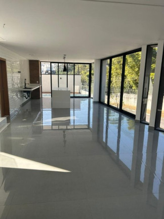 Imagem Sobrado com 4 Quartos à Venda, 340 m² em Condomínio Real Park - Arujá Imagem Sobrado com 4 Quartos à Venda, 340 m² em Condomínio Real Park - Arujá