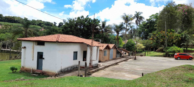 Imagem Imóvel com 2 Quartos à Venda, 20.000 m² em Souza Lima - Poços De Caldas Imagem Imóvel com 2 Quartos à Venda, 20.000 m² em Souza Lima - Poços De Caldas