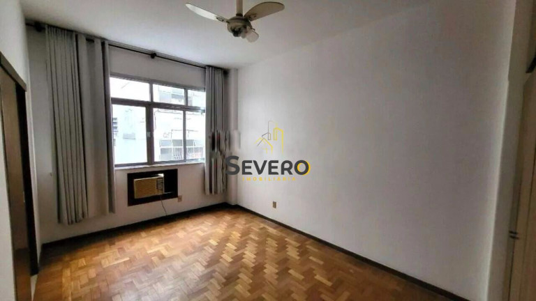 Imagem Apartamento com 3 Quartos à Venda, 220 m² em Icaraí - Niterói