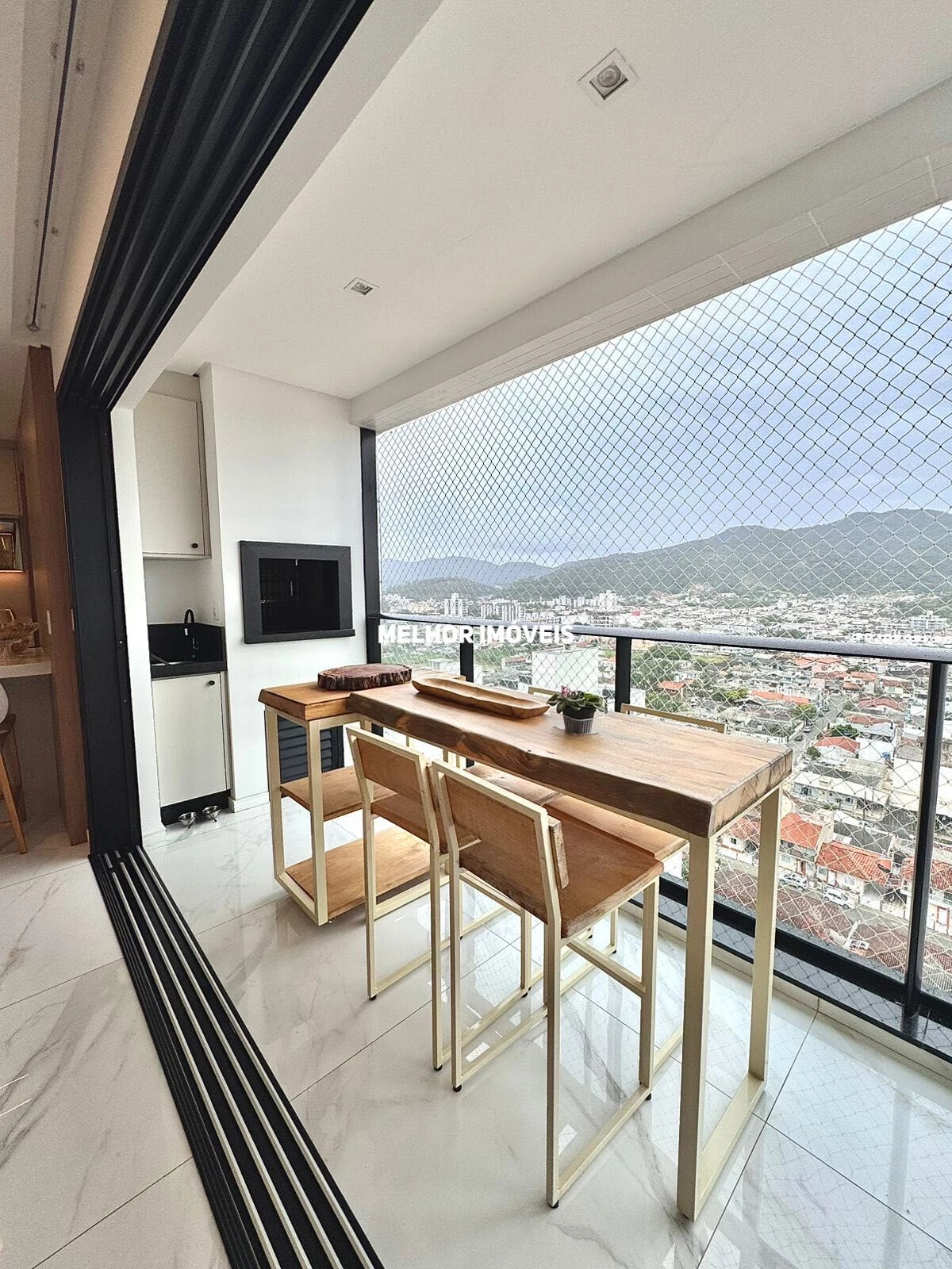 Imagem Apartamento com 3 Quartos à Venda, 110 m² em Centro - Camboriú
