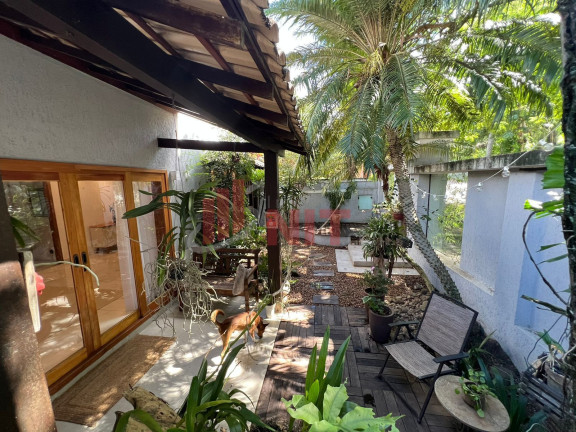 Imagem Casa com 4 Quartos à Venda, 270 m² em Piratininga - Niterói Imagem Casa com 4 Quartos à Venda, 270 m² em Piratininga - Niterói