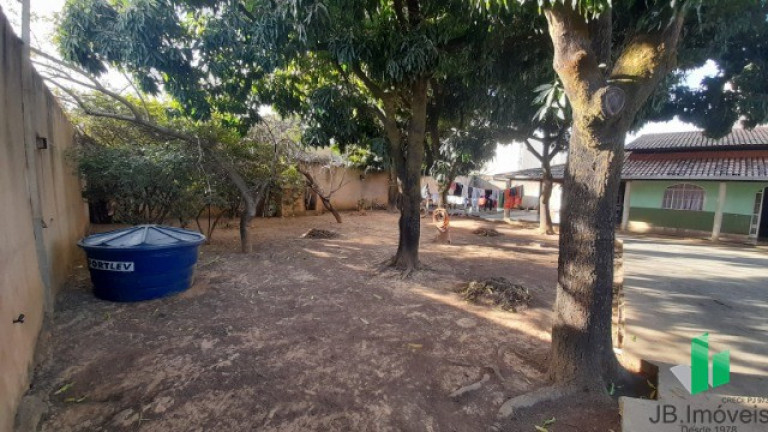 Imagem Casa com 3 Quartos à Venda, 136 m² em Planalto - Montes Claros Imagem Casa com 3 Quartos à Venda, 136 m² em Planalto - Montes Claros