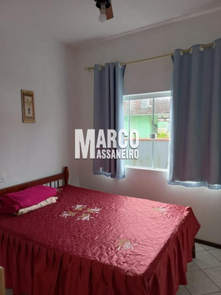 Imagem Casa com 5 Quartos à Venda, 450 m² em Centro - Balneário Barra Do Sul Imagem Casa com 5 Quartos à Venda, 450 m² em Centro - Balneário Barra Do Sul