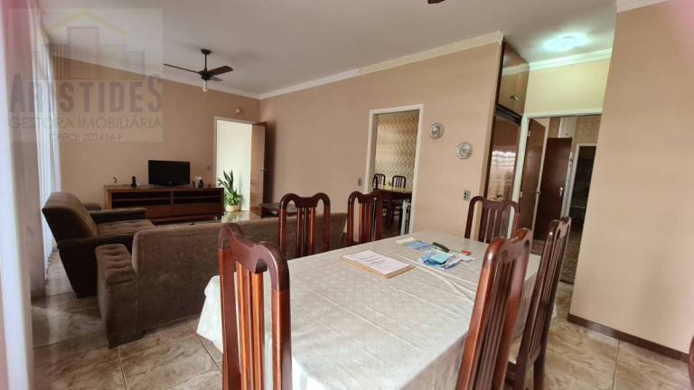 Imagem Casa com 4 Quartos à Venda, 302 m² em Centro - Jundiaí Imagem Casa com 4 Quartos à Venda, 302 m² em Centro - Jundiaí