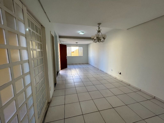 Imagem Sobrado com 3 Quartos à Venda, 146 m² em Jardim Santo Antonio - Goiânia