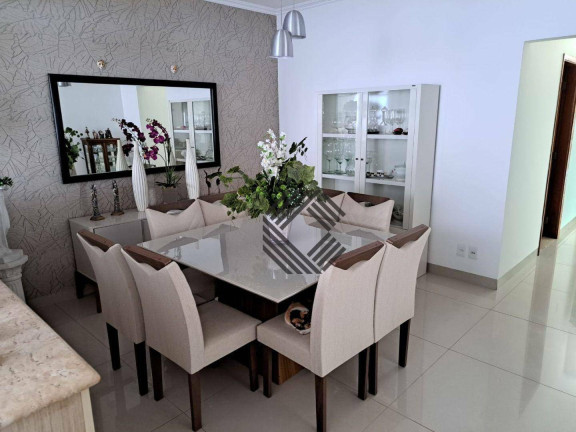 Casa com 4 Quartos à Venda, 235 m² em Vila São João - Sorocaba