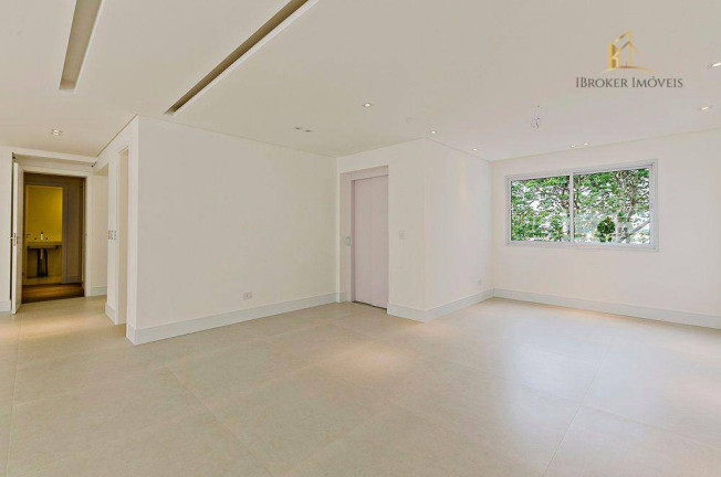 Imagem Apartamento com 4 Quartos à Venda, 189 m² em água Verde - Curitiba Imagem Apartamento com 4 Quartos à Venda, 189 m² em água Verde - Curitiba