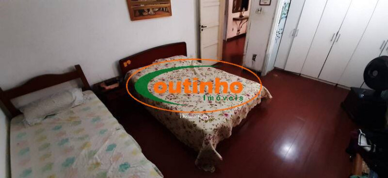 Imagem Casa com 4 Quartos à Venda, 576 m² em Grajaú - Rio De Janeiro Imagem Casa com 4 Quartos à Venda, 576 m² em Grajaú - Rio De Janeiro