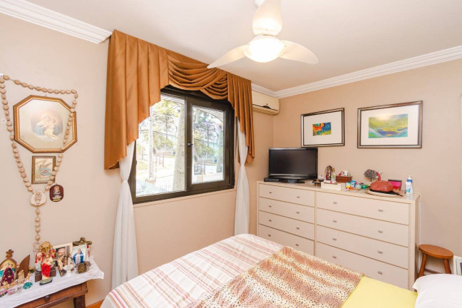 Imagem Apartamento com 3 Quartos à Venda, 94 m² em Petrópolis - Porto Alegre Imagem Apartamento com 3 Quartos à Venda, 94 m² em Petrópolis - Porto Alegre