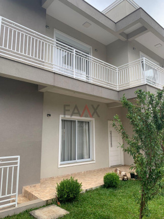 Casa com 2 Quartos para Alugar, 327 m² em Centro - Guarapuava