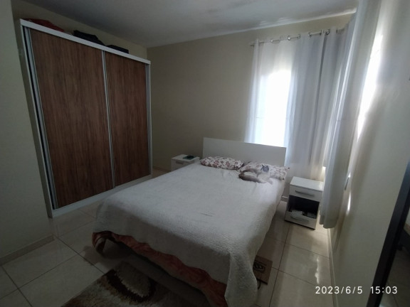 Imagem Casa com 4 Quartos à Venda, 187 m² em Floresta - Joinville