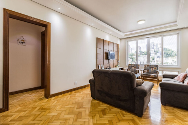 Apartamento com 3 Quartos à Venda, 116 m² em Santa Cecília - Porto Alegre