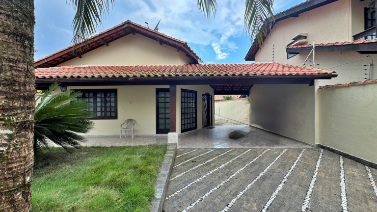 Casa com 3 Quartos à Venda, 180 m² em São Lourenço - Bertioga