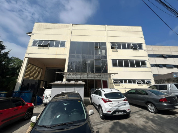 Imóvel Comercial para Alugar, 1.030 m² em Vila Jovina - Cotia