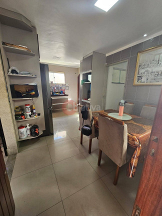 Imagem Casa com 5 Quartos à Venda, 300 m² em Parque Burle - Cabo Frio Imagem Casa com 5 Quartos à Venda, 300 m² em Parque Burle - Cabo Frio