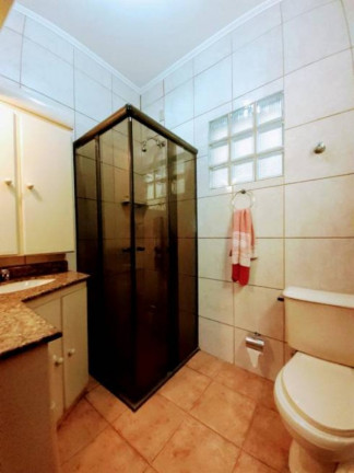 Imagem Casa com 3 Quartos à Venda, 245 m² em Jardim Sabará - Porto Alegre Imagem Casa com 3 Quartos à Venda, 245 m² em Jardim Sabará - Porto Alegre