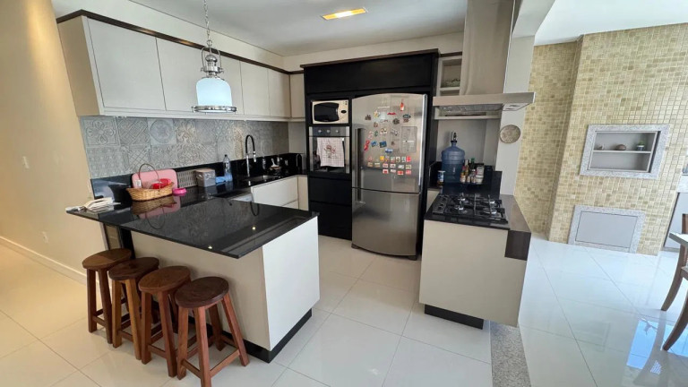 Imagem Apartamento com 3 Quartos à Venda, 122 m² em Meia Praia - Itapema