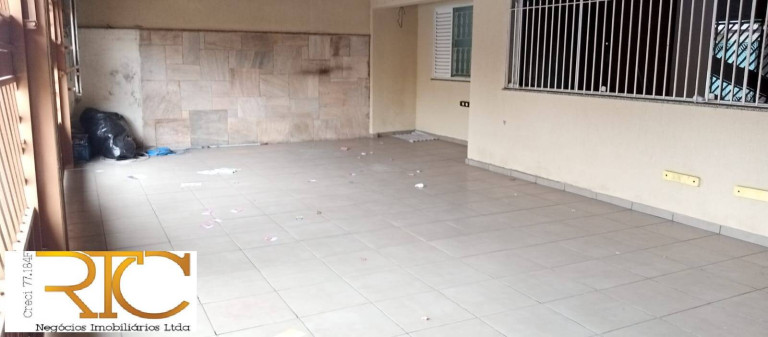 Casa com 4 Quartos à Venda, 180 m² em Jardim Dos Lagos - São Paulo