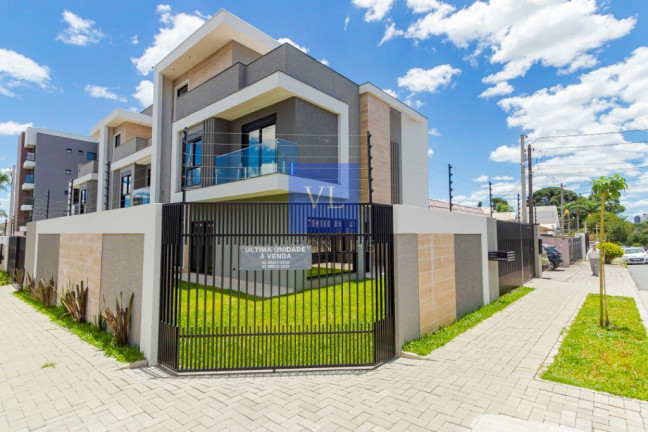 Imagem Casa com 3 Quartos à Venda, 164 m² em Santa Quitéria - Curitiba Imagem Casa com 3 Quartos à Venda, 164 m² em Santa Quitéria - Curitiba