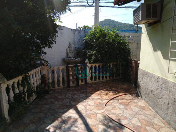 Imagem Casa com 4 Quartos à Venda, 208 m² em Piratininga - Niterói