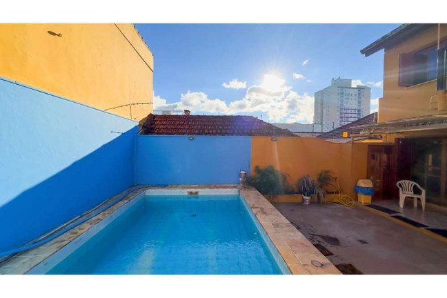 Imagem Casa com 4 Quartos à Venda, 307 m² em Partenon - Porto Alegre