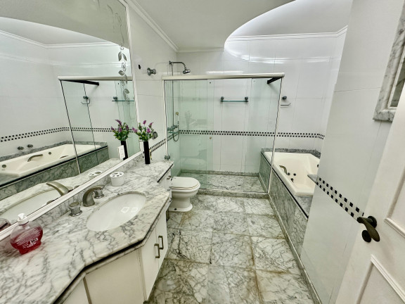 Imagem Imóvel com 4 Quartos à Venda, 215 m² em Ipanema - Rio De Janeiro Imagem Imóvel com 4 Quartos à Venda, 215 m² em Ipanema - Rio De Janeiro