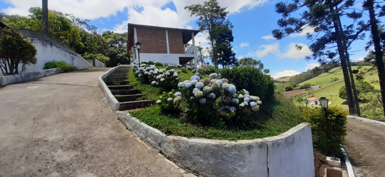 Imagem Chácara com 7 Quartos à Venda, 1.800 m² em Zona Rural - Cunha Imagem Chácara com 7 Quartos à Venda, 1.800 m² em Zona Rural - Cunha