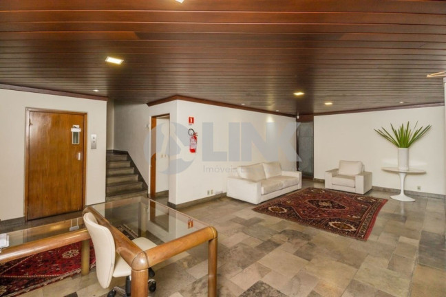 Imagem Imóvel com 3 Quartos à Venda, 317 m² em Bela Vista - Porto Alegre Imagem Imóvel com 3 Quartos à Venda, 317 m² em Bela Vista - Porto Alegre