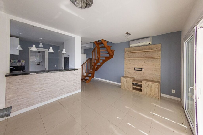 Imagem Casa com 3 Quartos à Venda, 141 m² em Lomba Do Pinheiro - Porto Alegre