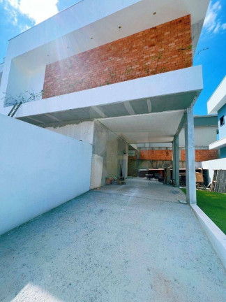 Casa com 3 Quartos à Venda, 198 m² em Porto Belo - Porto Belo