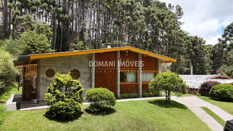 Imagem Casa com 4 Quartos à Venda, 190 m² em Região Do Jardim Do Embaixador - Campos Do Jordão